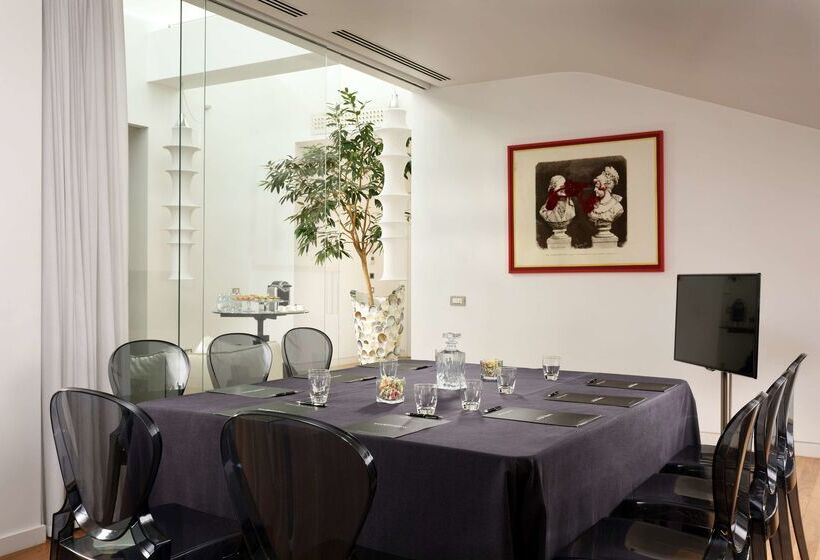 Hotell Palazzo Montemartini Rome, A Radisson Collection