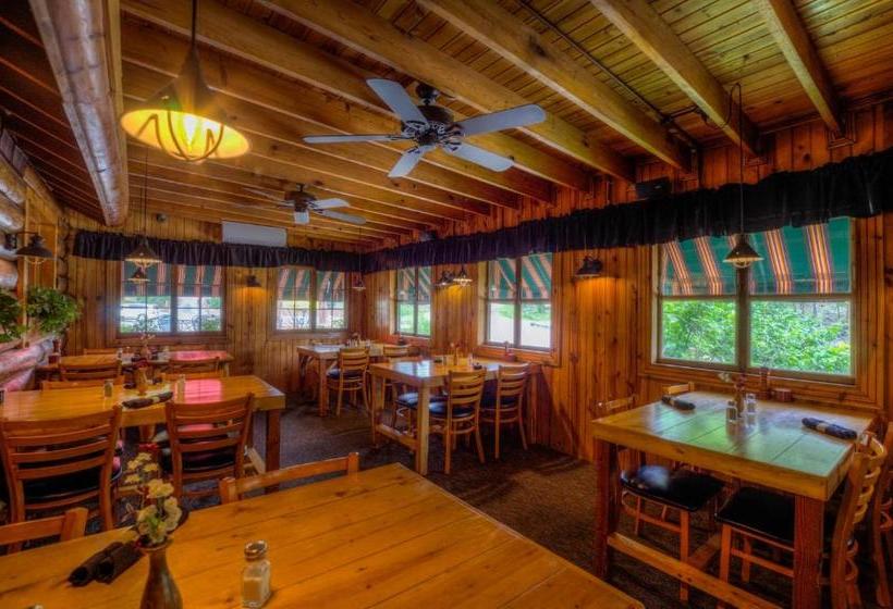 هتل Powder House Lodge