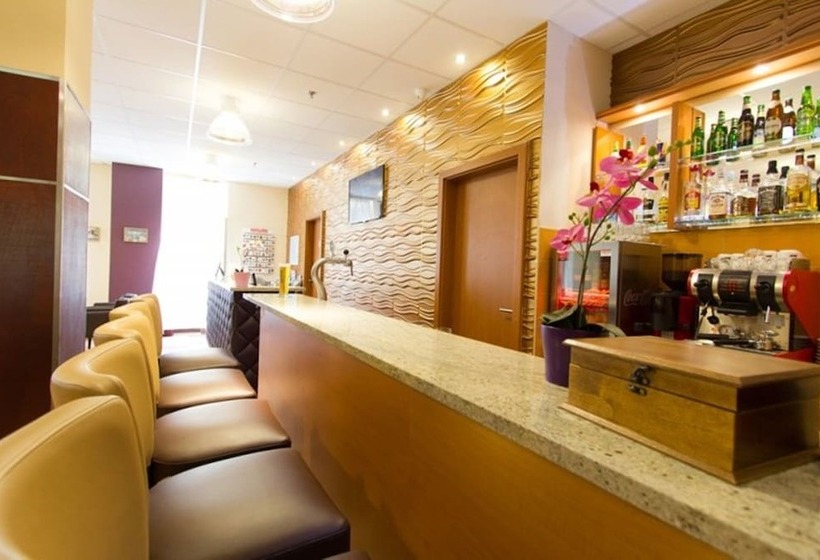 Fotos del hotel Six Inn:  29