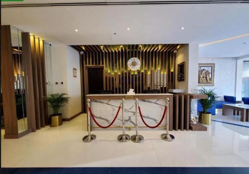 Fotos del hotel Skylark Apartments:  5