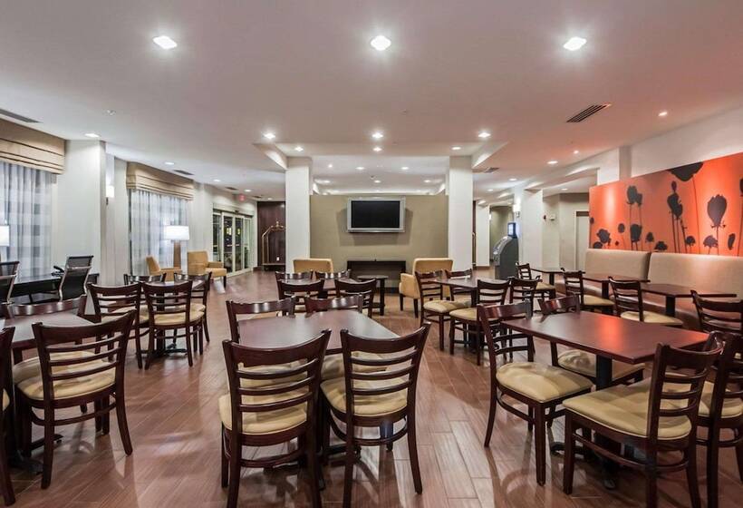 هتل Sleep Inn & Suites Elk City