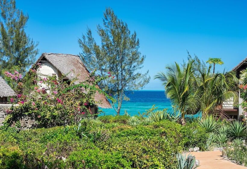 هتل Sunshine Marine Lodge