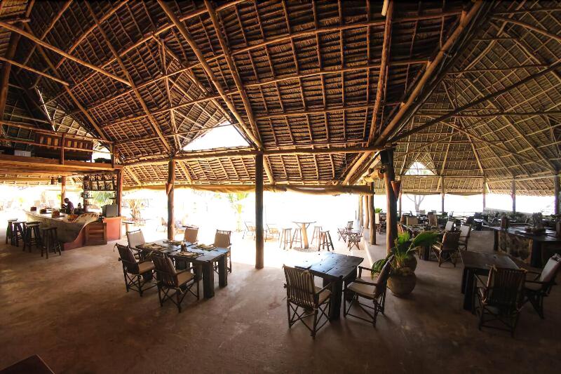 هتل Sunshine Marine Lodge