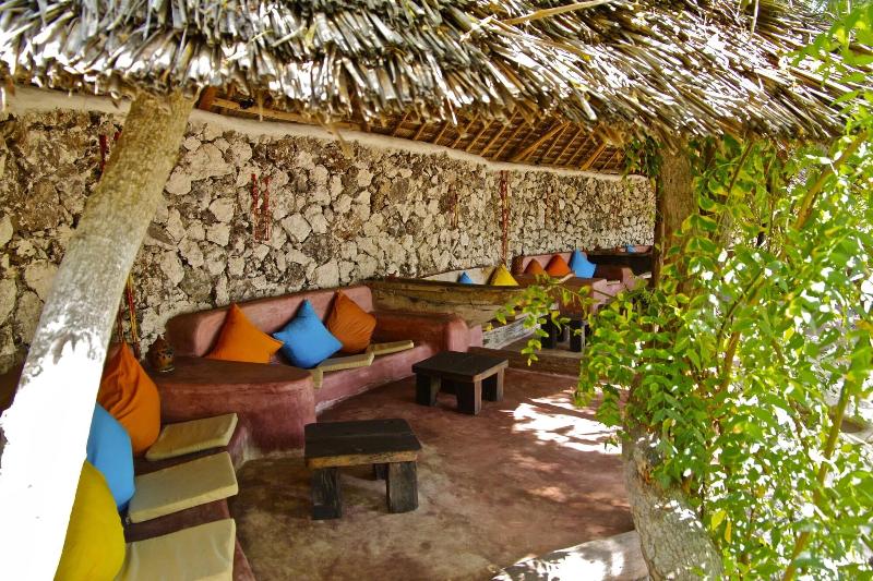 هتل Sunshine Marine Lodge