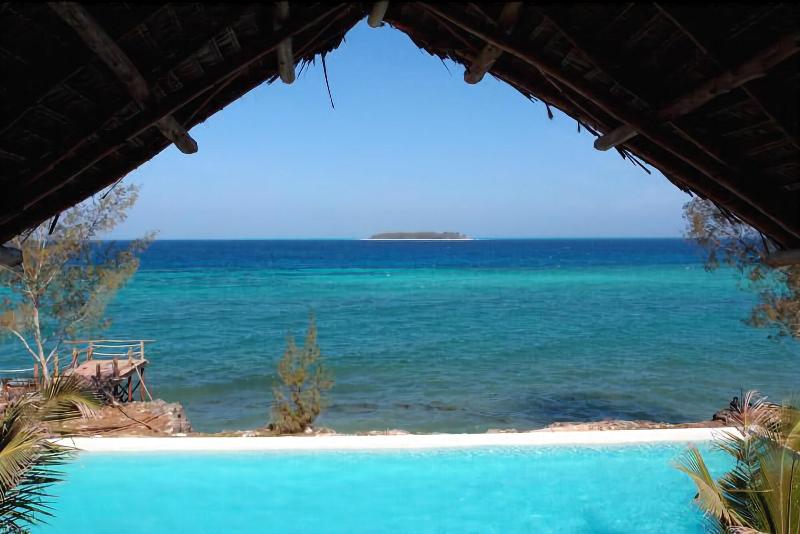 هتل Sunshine Marine Lodge