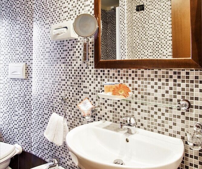 Fotos del hotel Tuscolana:  29