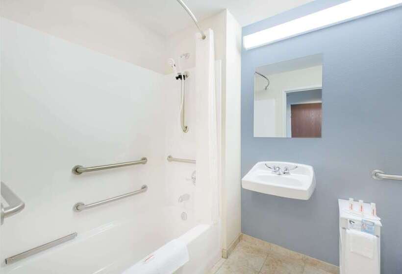Microtel Inn & Suites By Wyndham Stanley