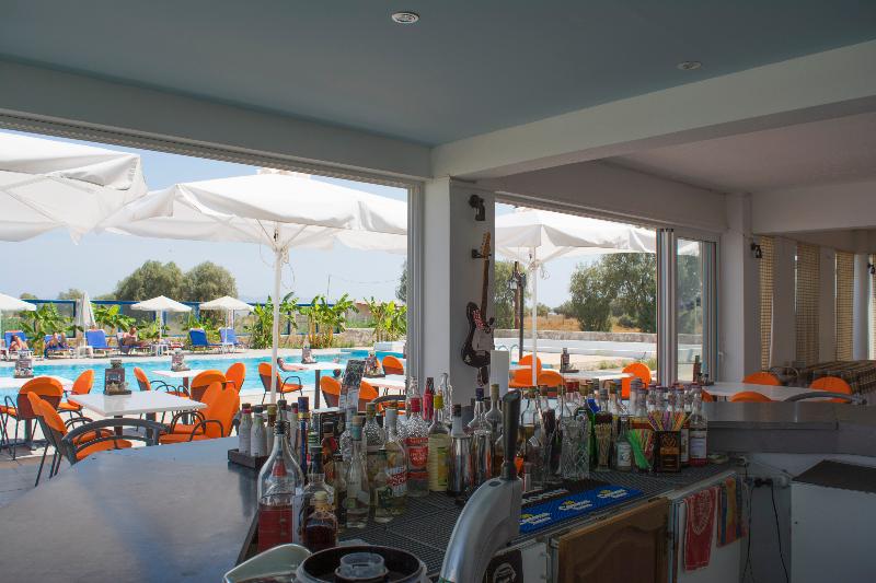 استراحتگاه Bouradanis Village