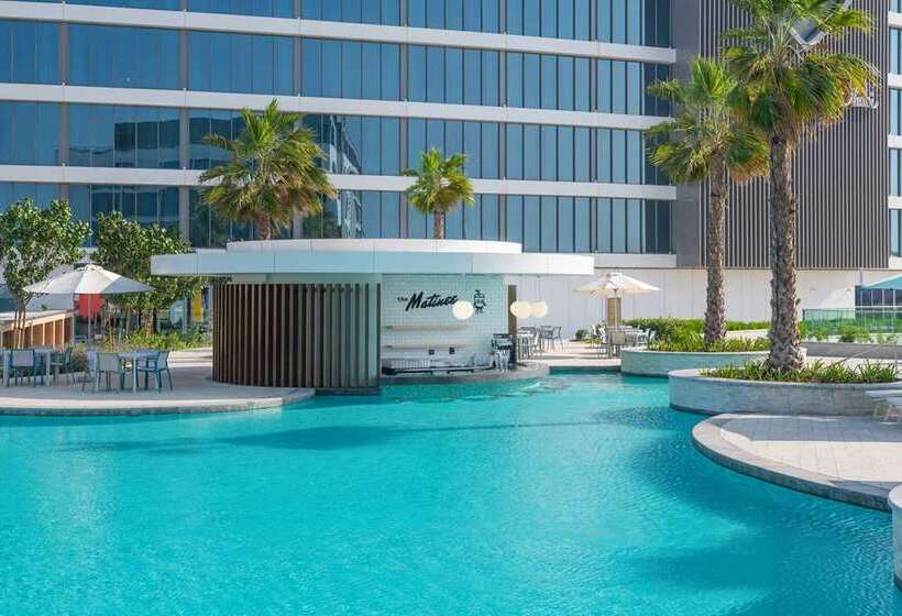 هتل The Wb Abu Dhabi, Curio Collection By Hilton