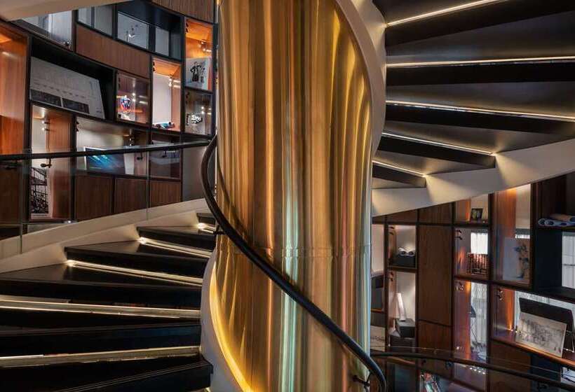 هتل The Wb Abu Dhabi, Curio Collection By Hilton