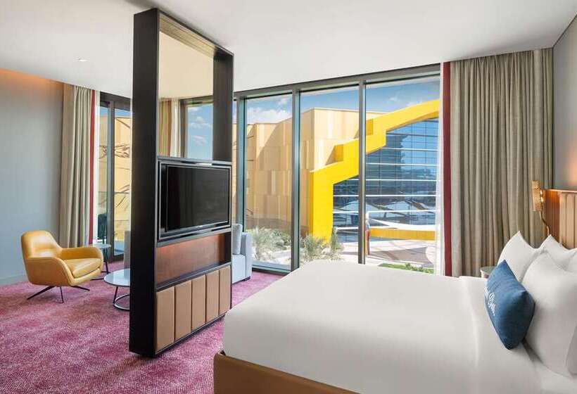 هتل The Wb Abu Dhabi, Curio Collection By Hilton