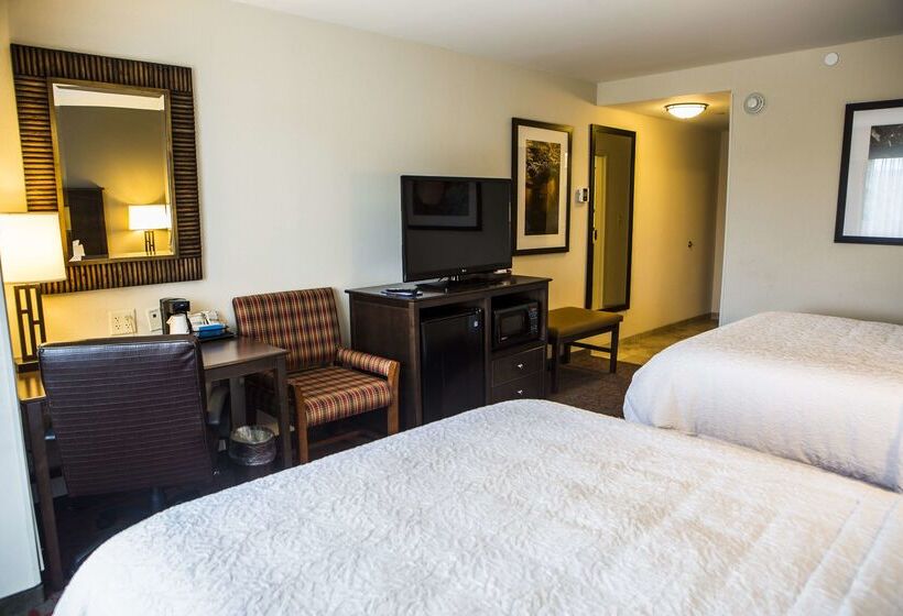 Hampton Inn & Suites Lake Placid