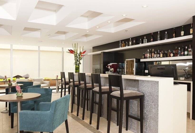 Fotos del hotel Bh Bicentenario:  45