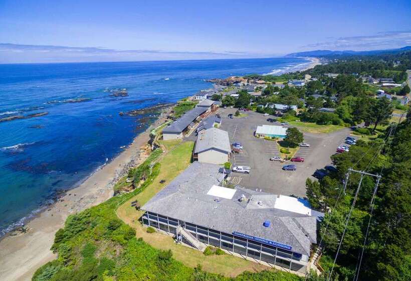 호텔 Clarion Inn Surfrider Resort