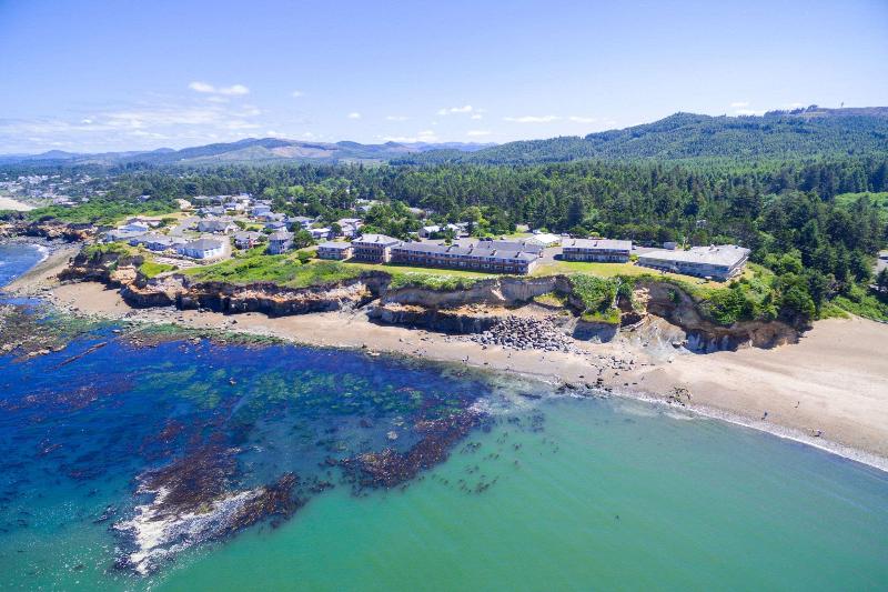 호텔 Clarion Inn Surfrider Resort