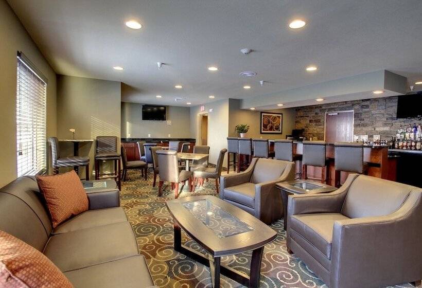 בית מלון כפרי Cobblestone Inn & Suites  Rugby