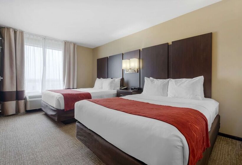 هتل Comfort Suites And Conference Center