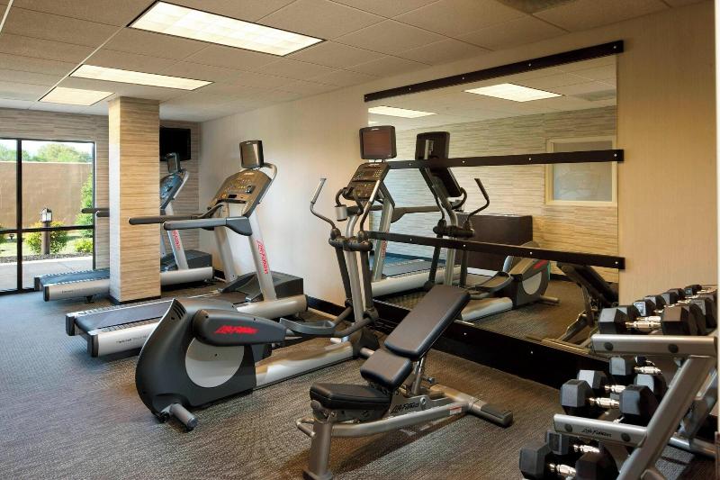 فندق Courtyard By Marriott Jackson
