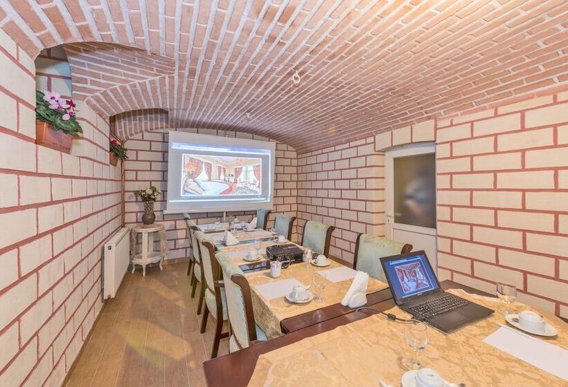 Fotos del hotel Enderun:  15