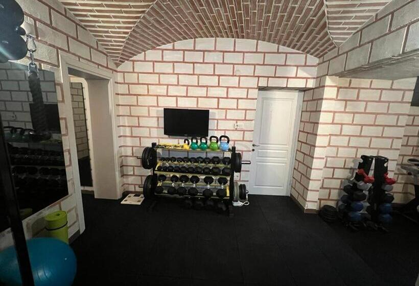 Fotos del hotel Enderun:  32