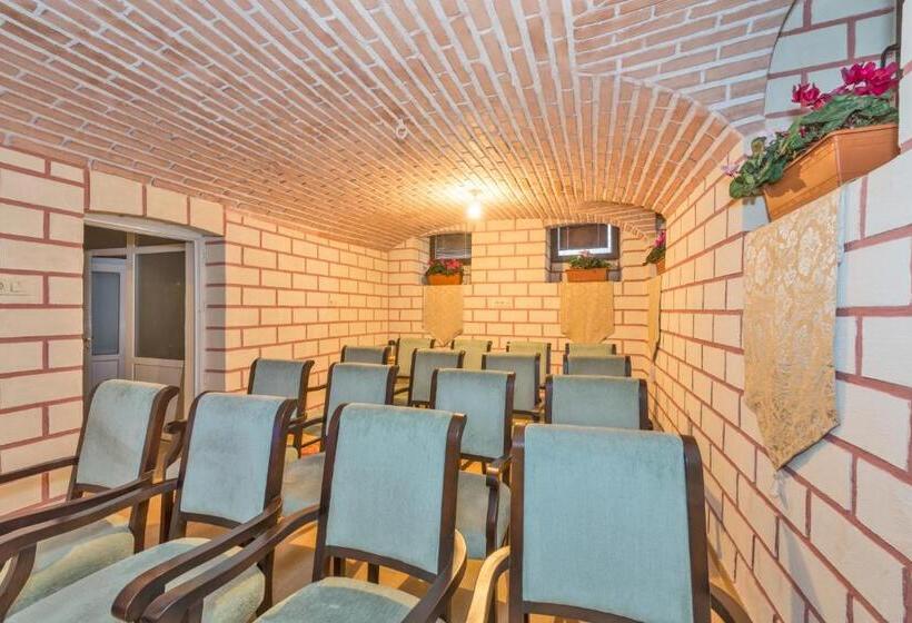 Fotos del hotel Enderun:  40