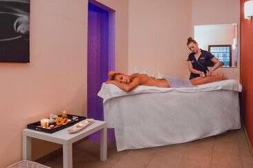 فندق Estepona  & Spa Resort