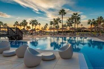 فندق Estepona  & Spa Resort