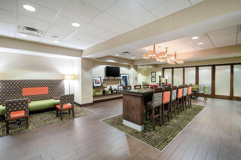 هتل Hampton Inn Huntington University Area