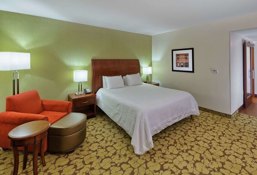 هتل Hilton Garden Inn Durham/university Medical Center