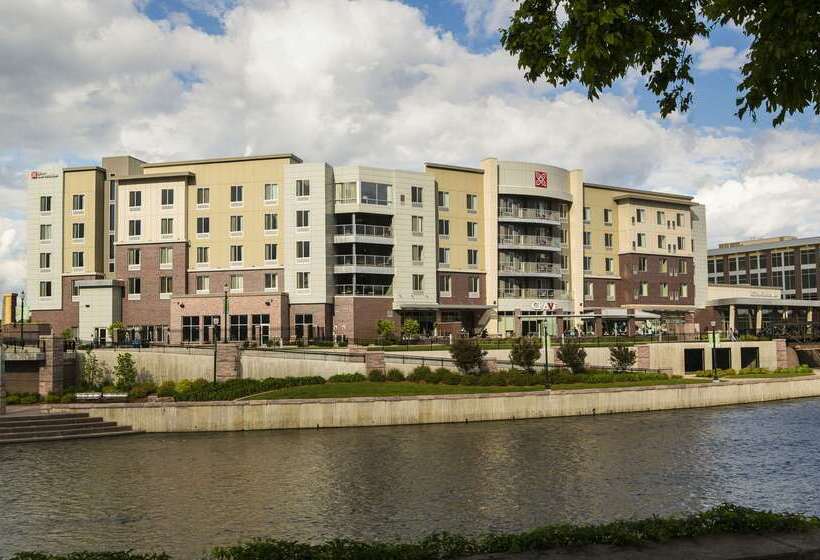 هتل Hilton Garden Inn Sioux Falls Downtown
