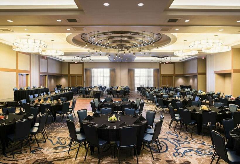 هتل Hilton Garden Inn Sioux Falls Downtown
