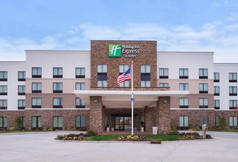 هتل Holiday Inn Express & Suites Monroe, An Ihg