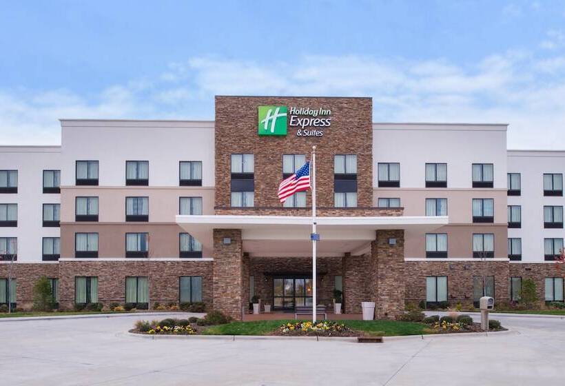 Отель Holiday Inn Express & Suites Monroe