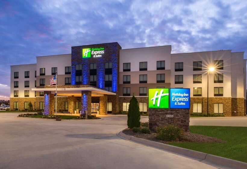 Отель Holiday Inn Express & Suites Monroe