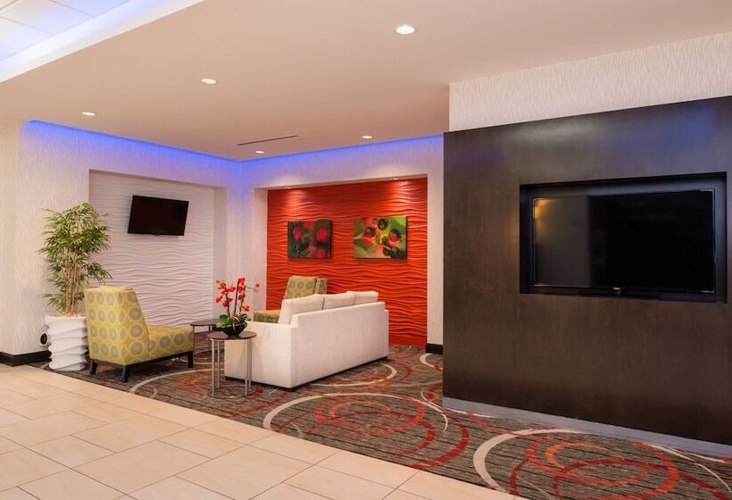 Отель Holiday Inn Express & Suites Monroe