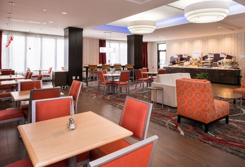 هتل Holiday Inn Express & Suites Monroe, An Ihg