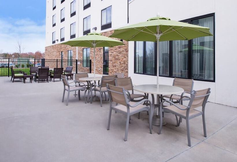 Отель Holiday Inn Express & Suites Monroe