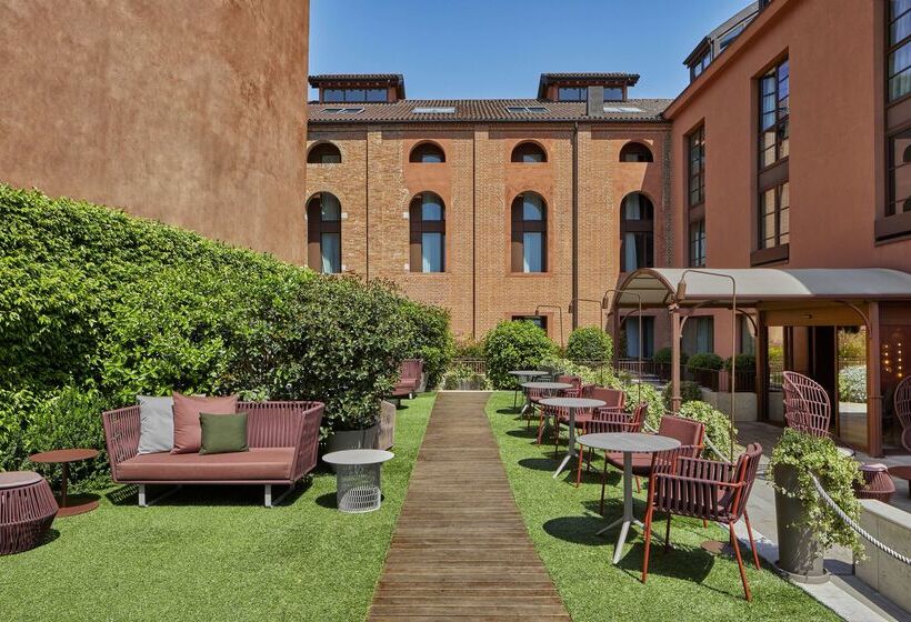 هتل Hyatt Centric Murano Venice