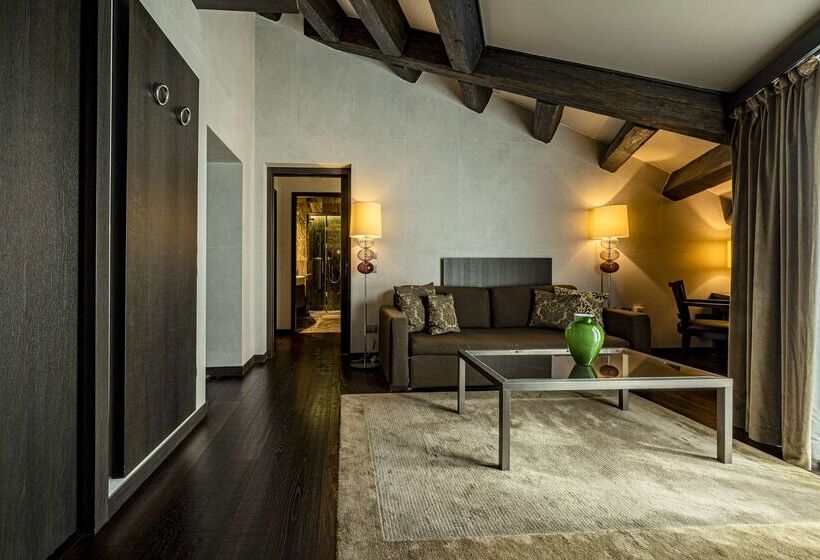 هتل Hyatt Centric Murano Venice