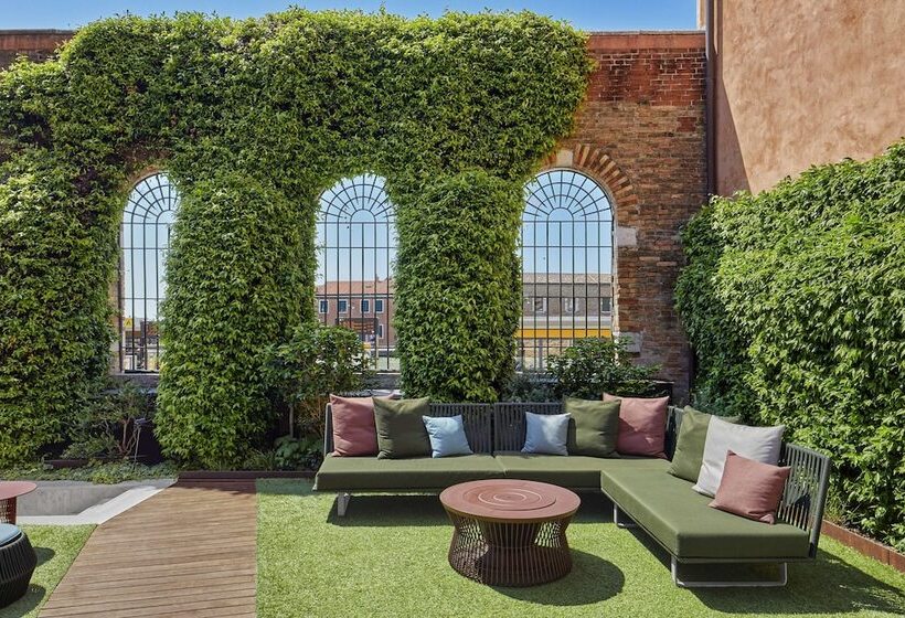 هتل Hyatt Centric Murano Venice