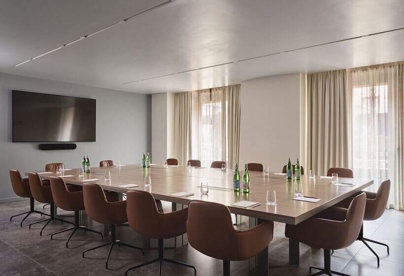 هتل Hyatt Centric Murano Venice