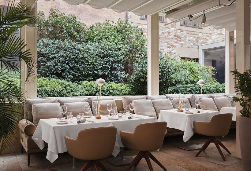هتل Hyatt Centric Murano Venice