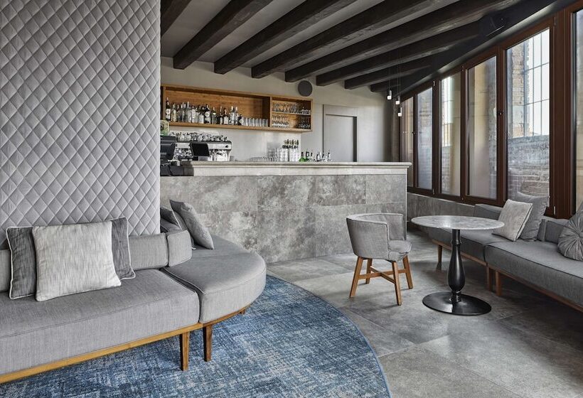 هتل Hyatt Centric Murano Venice