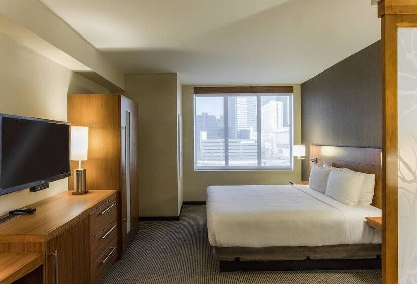 هتل Hyatt Place Charlotte Downtown