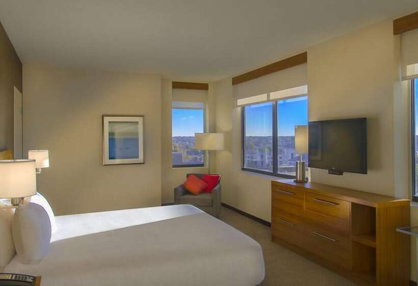 هتل Hyatt Place Charlotte Downtown