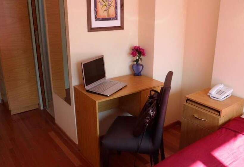 Fotos del hotel Juramento De Lealtad Townhouse:  3