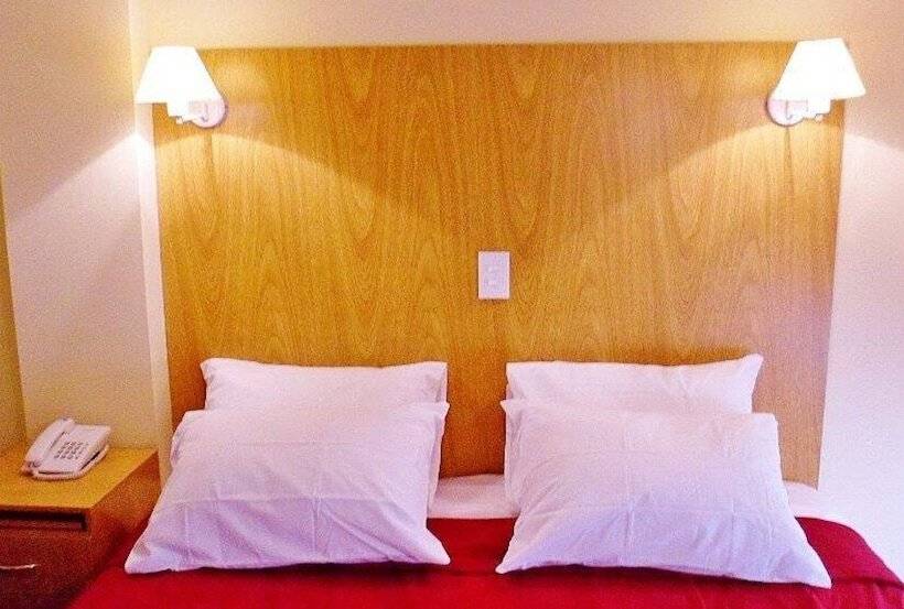 Fotos del hotel Juramento De Lealtad Townhouse:  8