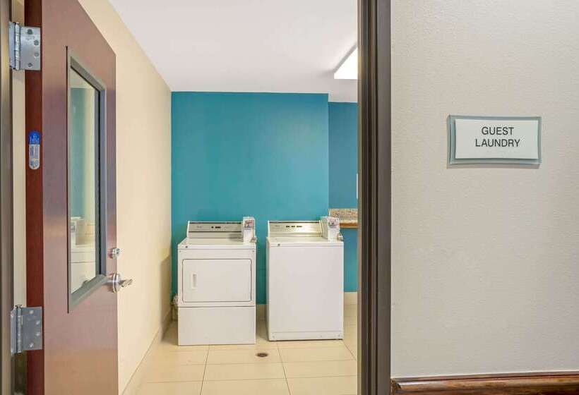 هتل La Quinta By Wyndham Houston Willowbrook