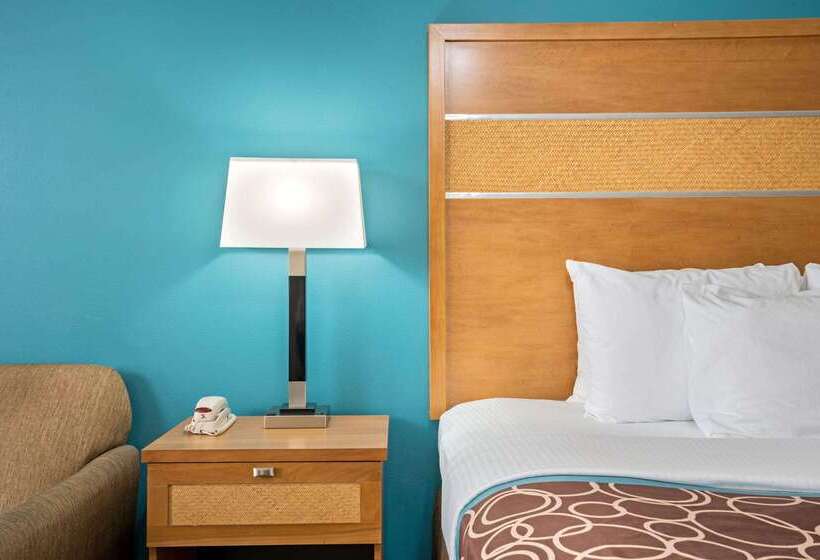 هتل La Quinta By Wyndham Houston Willowbrook
