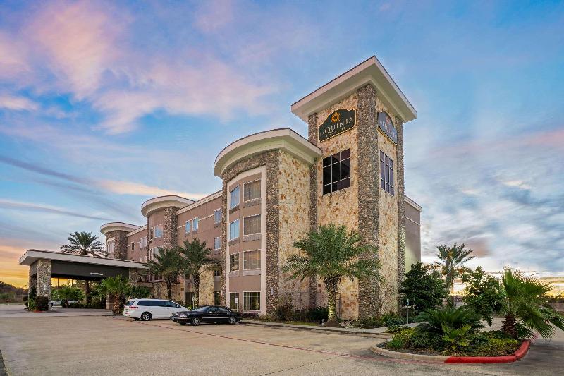 هتل La Quinta By Wyndham Houston Willowbrook